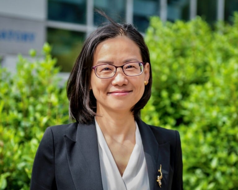 Professional headshot photo of Prof Wenbo Ma