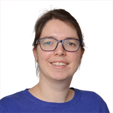 Professional headshot photo of Dr Evelien Adriaenssens