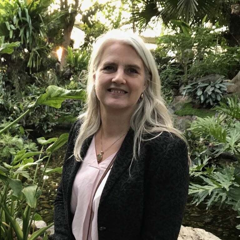 Professional headshot photo of Prof Saskia Hogenhout