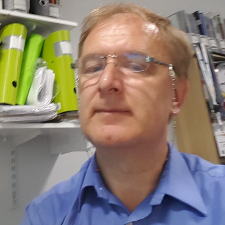 Professional headshot photo of Dr Samir Dervisevic